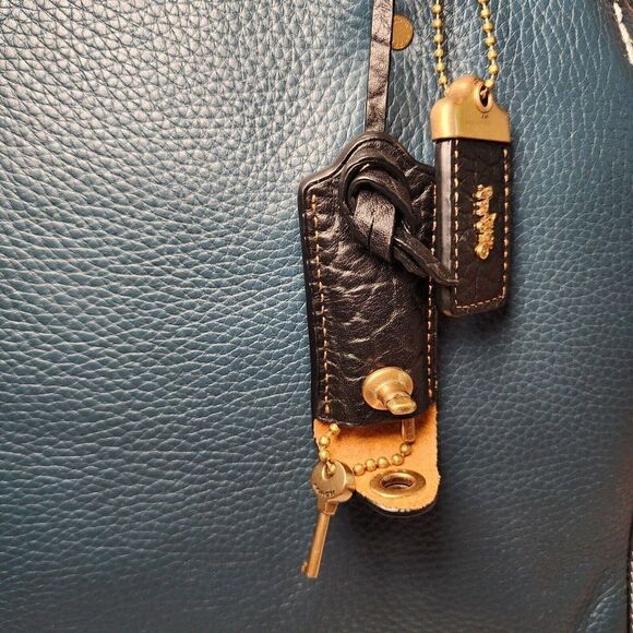 Rare HTF Coach Mineral 1941 Rogue 1st Generation Lock & Key 38124 889 - Picture 6 of 13